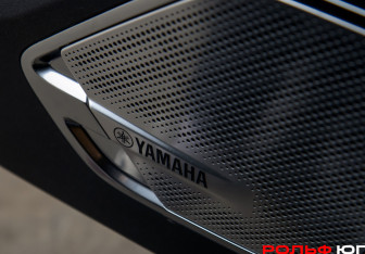 Подержанный автомобиль Zeekr 001 2023 года (15 фото)