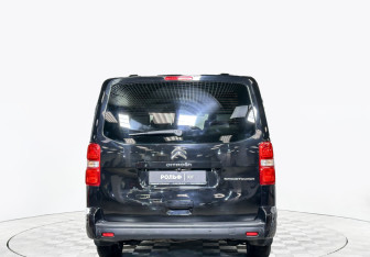 Подержанный автомобиль Citroen SpaceTourer 2018 года (6 фото)