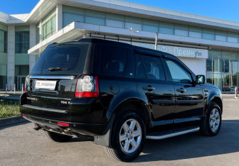 Подержанный автомобиль Land Rover Freelander 2012 года (5 фото)