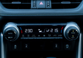 Новый Toyota RAV4 2025 (27 фото)