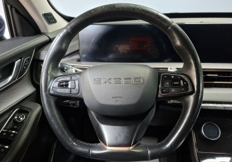 Подержанный автомобиль Exeed LX 2022 года (18 фото)