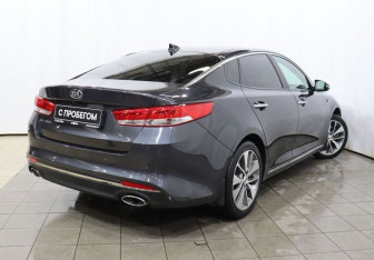 Подержанный автомобиль Kia Optima Sedan 2018 года (4 фото)