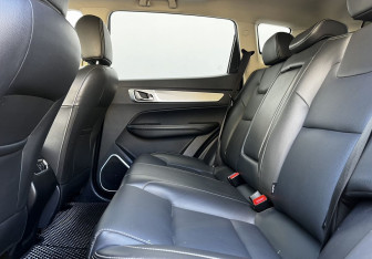 Подержанный автомобиль Geely Emgrand X7 2021 года (11 фото)