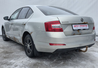 Подержанный автомобиль Skoda Octavia Liftback 2014 года (7 фото)