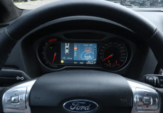 Подержанный автомобиль Ford Mondeo Sedan 2008 года (11 фото)
