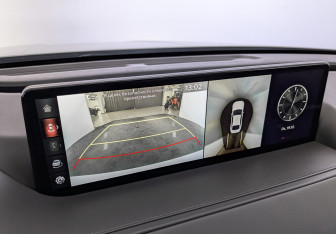 Подержанный автомобиль Genesis G80 2021 года (28 фото)