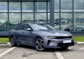 Подержанный автомобиль Kia K5 2024 года (3 фото)