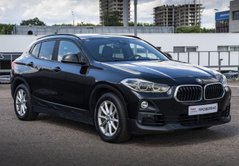 Подержанный автомобиль BMW X2 2018 года (3 фото)