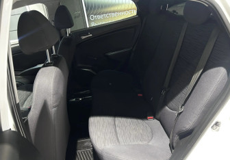 Подержанный автомобиль Hyundai Solaris Sedan 2014 года (9 фото)