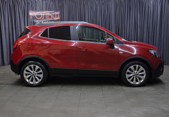 Подержанный автомобиль Opel Mokka 2015 года (4 фото)
