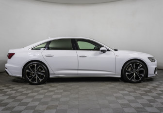 Подержанный автомобиль Audi A6 Sedan 2019 года (4 фото)