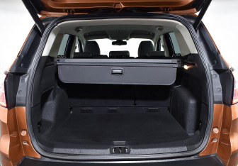 Подержанный автомобиль Ford Kuga 2018 года (15 фото)