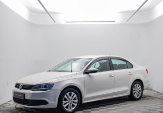 Подержанный автомобиль Volkswagen Jetta Sedan 2014 года (1 фото)