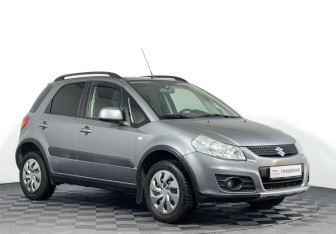 Подержанный автомобиль Suzuki SX4 Hatchback 2013 года (3 фото)