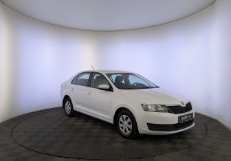 Подержанный автомобиль Skoda Rapid Liftback 2019 года (3 фото)