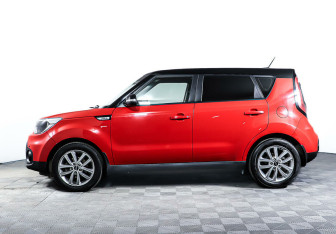 Подержанный автомобиль Kia Soul 2017 года (3 фото)