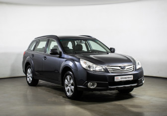 Подержанный автомобиль Subaru Outback Wagon 2011 года (3 фото)