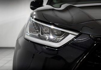 Подержанный автомобиль Toyota Highlander 2025 года (17 фото)