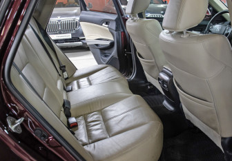 Подержанный автомобиль Honda Crosstour 2012 года (12 фото)