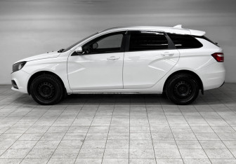 Подержанный автомобиль LADA (ВАЗ) Vesta Wagon 2019 года (8 фото)