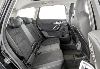 Новый BMW X1 2025 (12 фото)