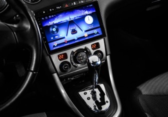 Подержанный автомобиль Peugeot 308 Hatchback 2012 года (16 фото)