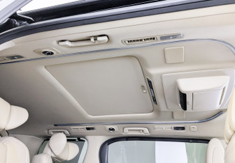 Подержанный автомобиль Toyota Alphard 2018 года (25 фото)