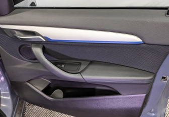 Подержанный автомобиль BMW X2 2021 года (24 фото)