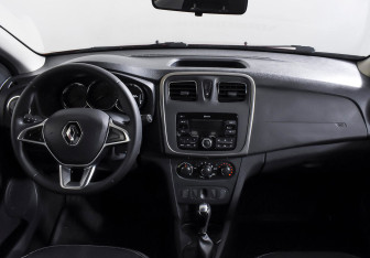 Подержанный автомобиль Renault Logan Sedan 2021 года (10 фото)