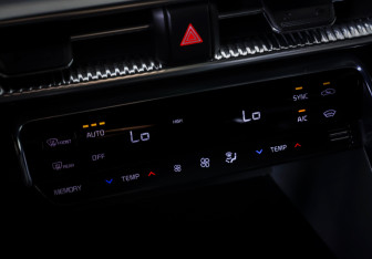 Подержанный автомобиль Kia K5 2021 года (21 фото)