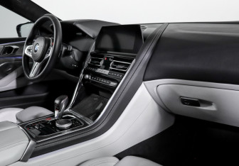 Подержанный автомобиль BMW M8 Coupe 2019 года (9 фото)