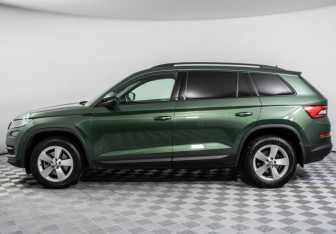 Подержанный автомобиль Skoda Kodiaq 2021 года (8 фото)