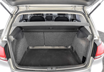 Подержанный автомобиль Volkswagen Golf Hatchback 2012 года (10 фото)