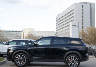 Подержанный автомобиль Jaecoo J7 2023 года (6 фото)