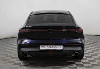 Подержанный автомобиль Changan UNI-V 2023 года (6 фото)