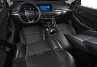 Подержанный автомобиль Changan CS35PLUS 2023 года (20 фото)
