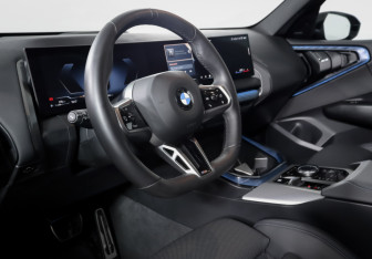 Подержанный автомобиль BMW X3 2025 года (14 фото)
