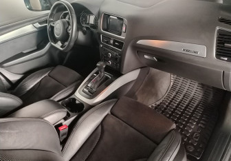 Подержанный автомобиль Audi Q5 2015 года (10 фото)