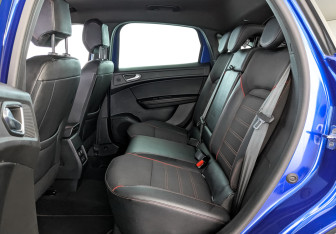 Подержанный автомобиль Renault Arkana 2021 года (18 фото)