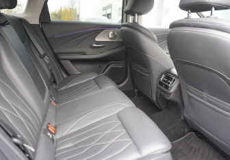 Подержанный автомобиль Chery Arrizo 8 2023 года (10 фото)