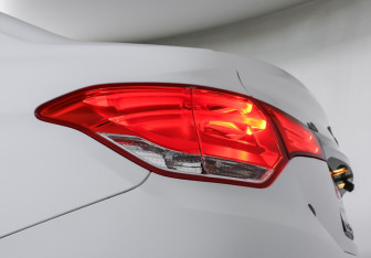 Подержанный автомобиль Citroen C4 Sedan 2014 года (20 фото)