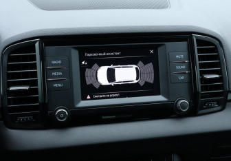 Подержанный автомобиль Skoda Karoq 2020 года (17 фото)
