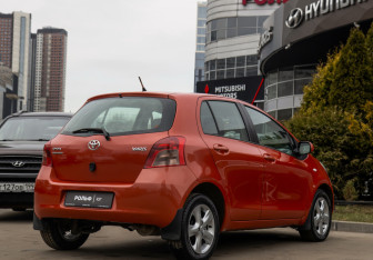 Подержанный автомобиль Toyota Yaris Hatchback 2007 года (4 фото)