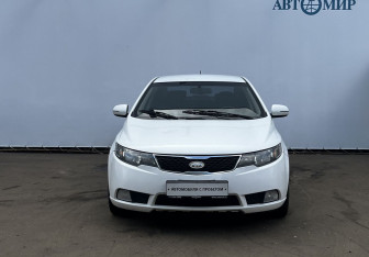 Подержанный автомобиль Kia Cerato Sedan 2011 года (2 фото)
