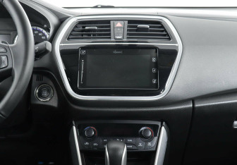Подержанный автомобиль Suzuki SX4 Hatchback 2021 года (8 фото)