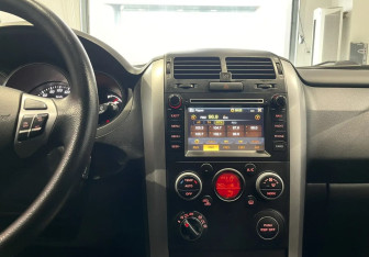 Подержанный автомобиль Suzuki Grand Vitara 2009 года (16 фото)