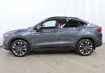 Подержанный автомобиль Geely Tugella 2022 года (7 фото)