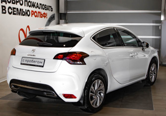 Подержанный автомобиль Citroen DS4 2014 года (6 фото)