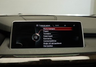 Подержанный автомобиль BMW X5 2016 года (17 фото)