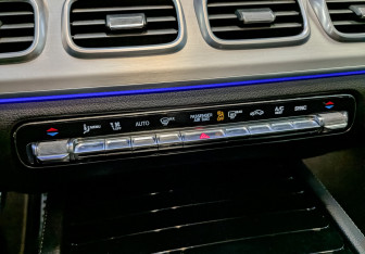 Подержанный автомобиль Mercedes-Benz GLE 2019 года (26 фото)